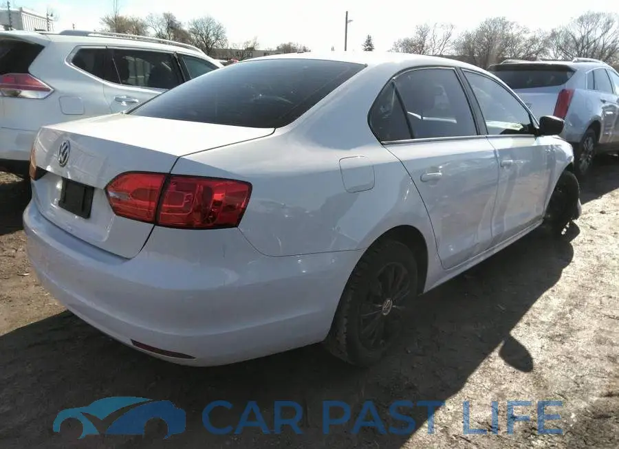 3VW1K7AJ8CM424734# 4