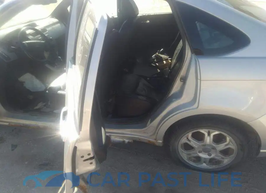 1FAHP35N88W105176# 8