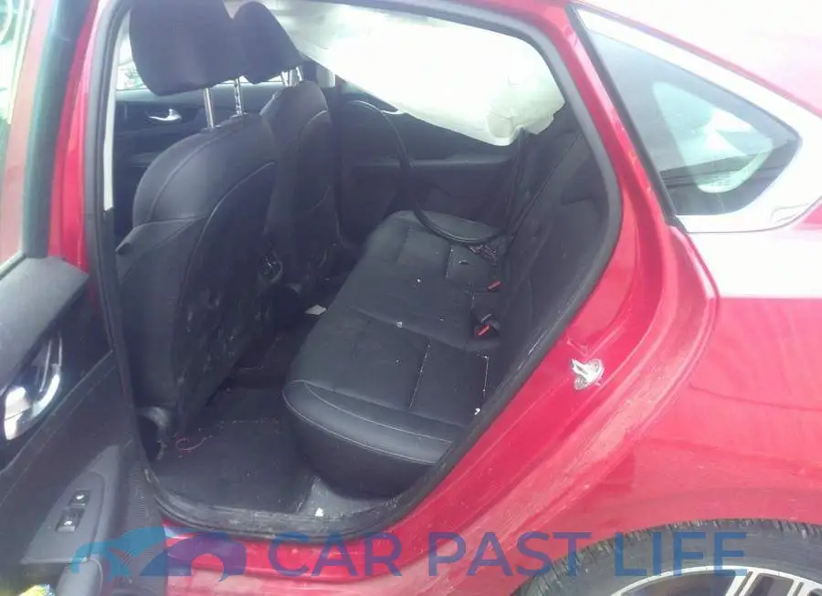 3KPF54AD1LE208520# 8