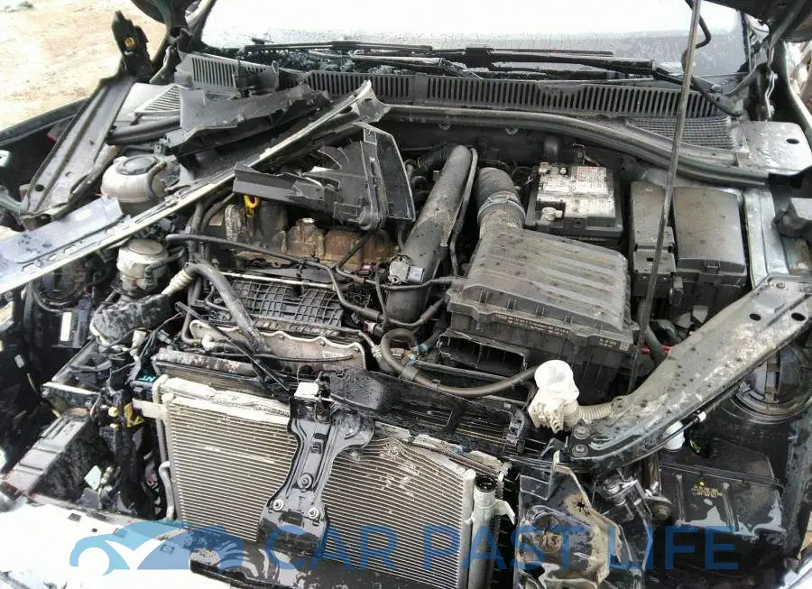 3VWE57BU5KM128361# 10