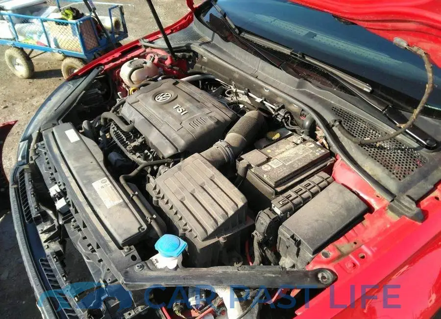 3VW117AUXKM522983# 10