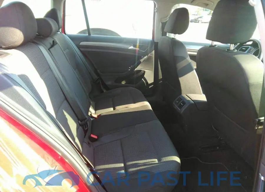 3VW117AUXKM522983# 8