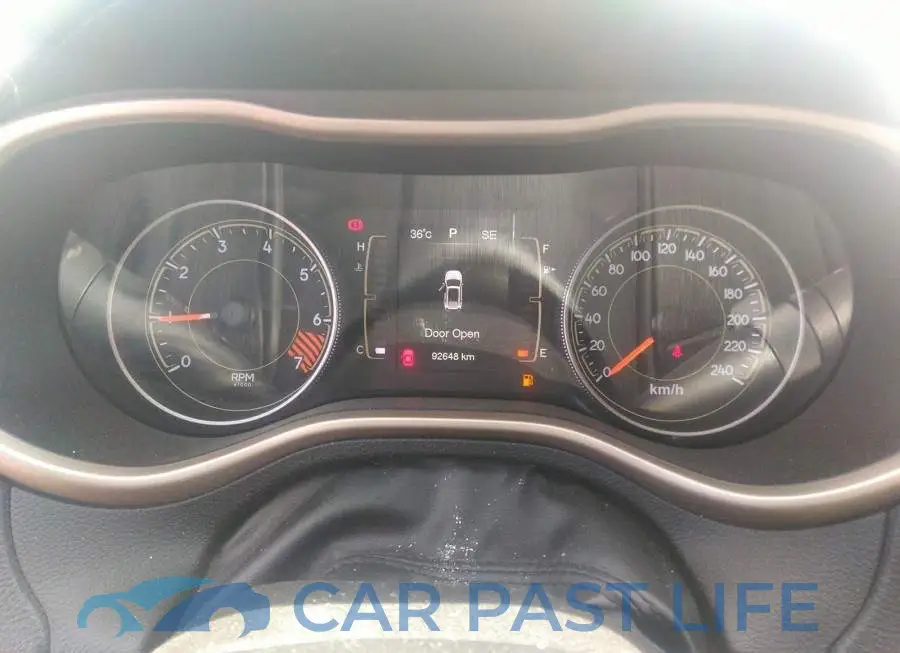 1C4PJLAB5FW590490# 7