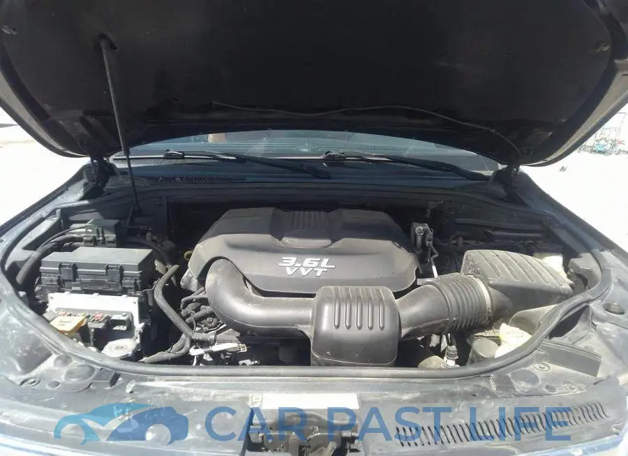 1C4RJFCG4DC576209# 10
