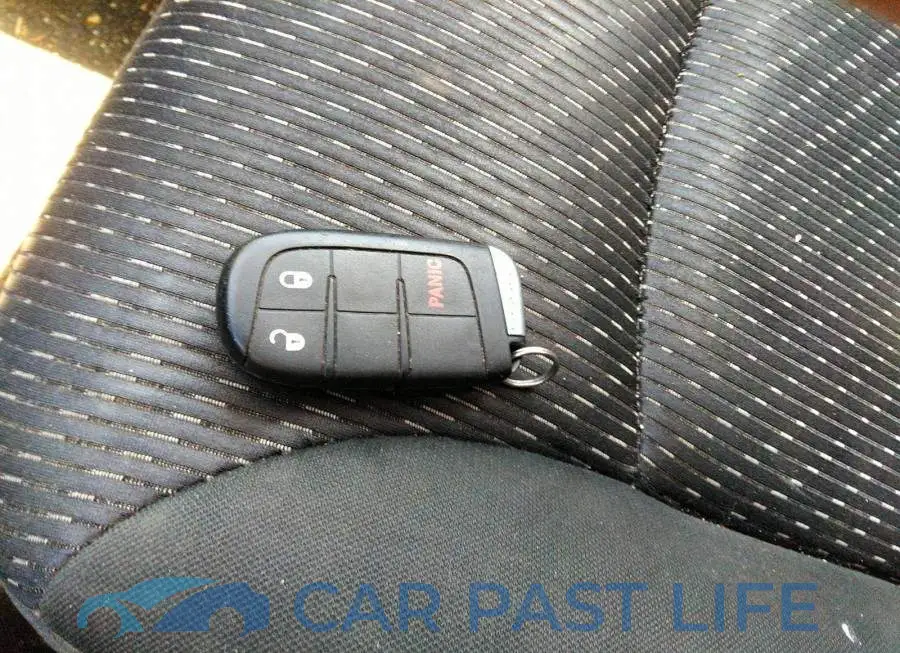 3C4PDCAB1CT168130# 11