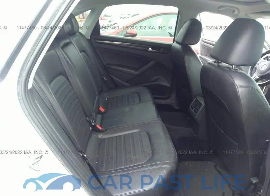 1VWBN7A33DC082271# 8
