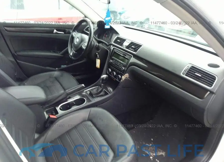 1VWBN7A33DC082271# 5
