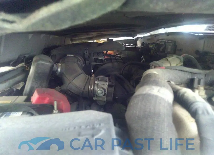 1FMCU9EG2CKB50689# 10