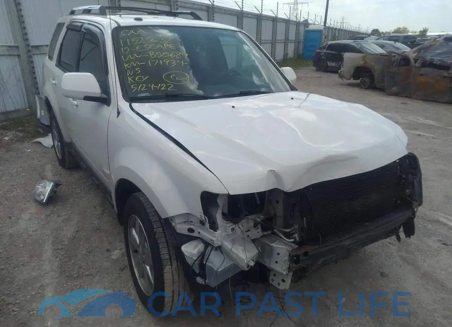 1FMCU9EG2CKB50689# 1