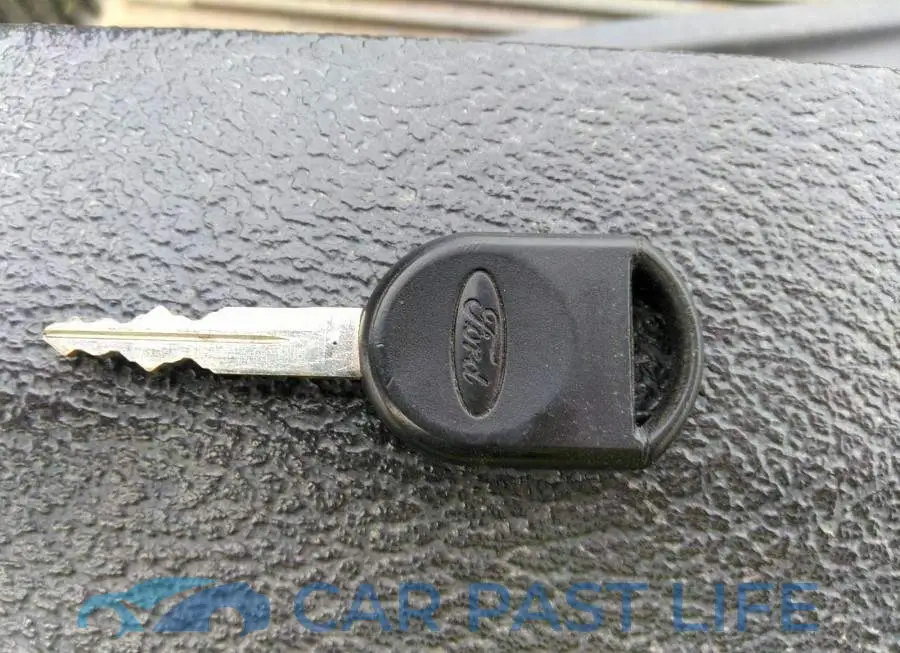 1FTZR45E19PA47261# 11
