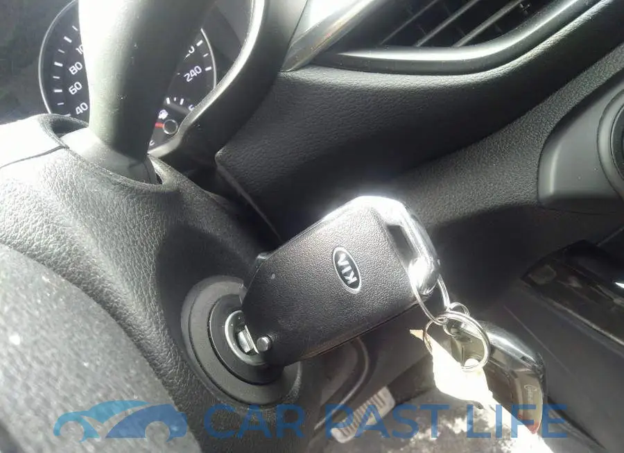 3KPF54AD1ME279976# 11