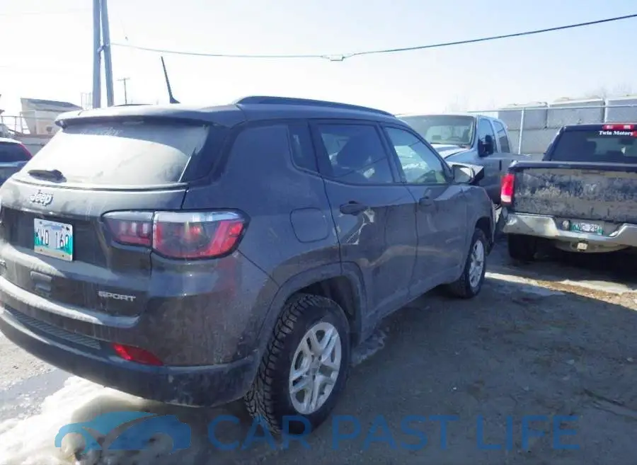 3C4NJDAB1JT154442# 4