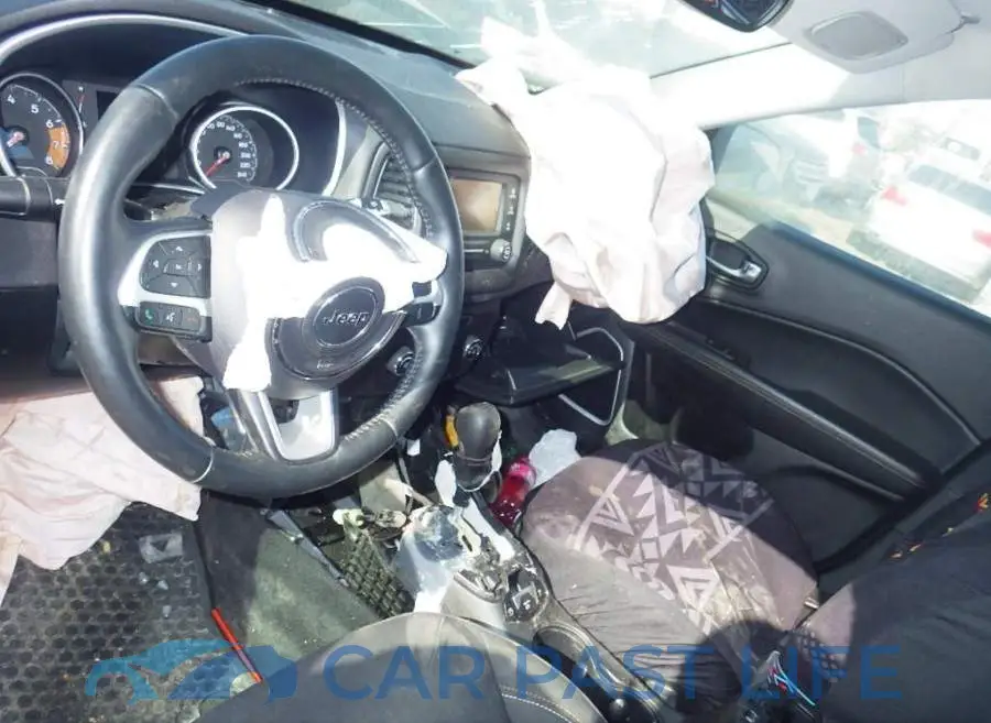 3C4NJDAB1JT154442# 6