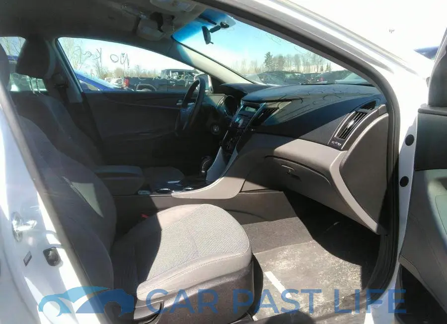5NPEB4AC2DH582465# 5