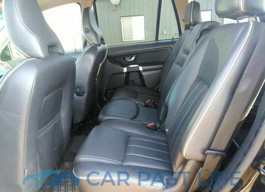 YV4952CZ4D1636500# 8