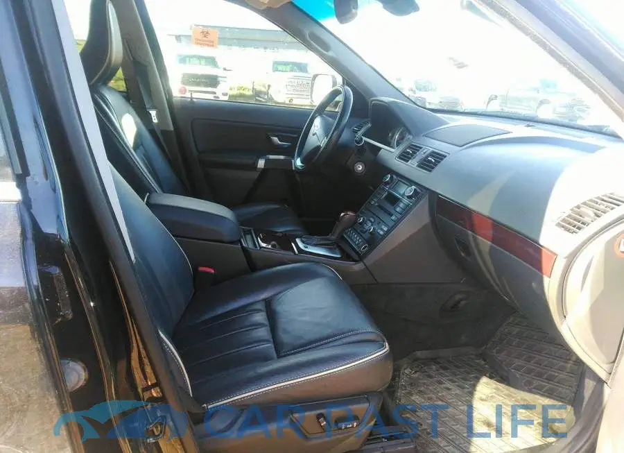 YV4952CZ4D1636500# 5