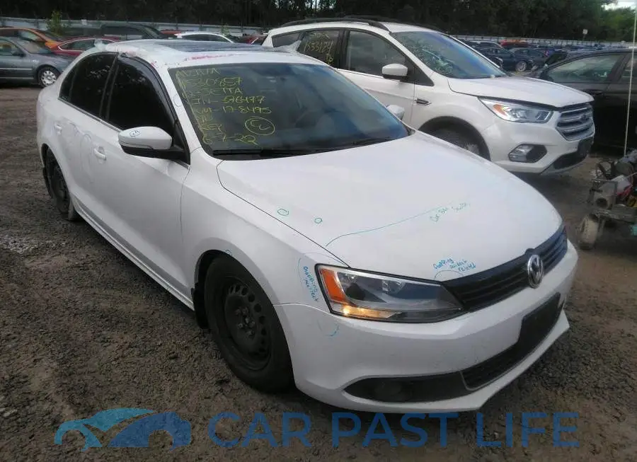 3VW3L7AJ6CM376477# 1