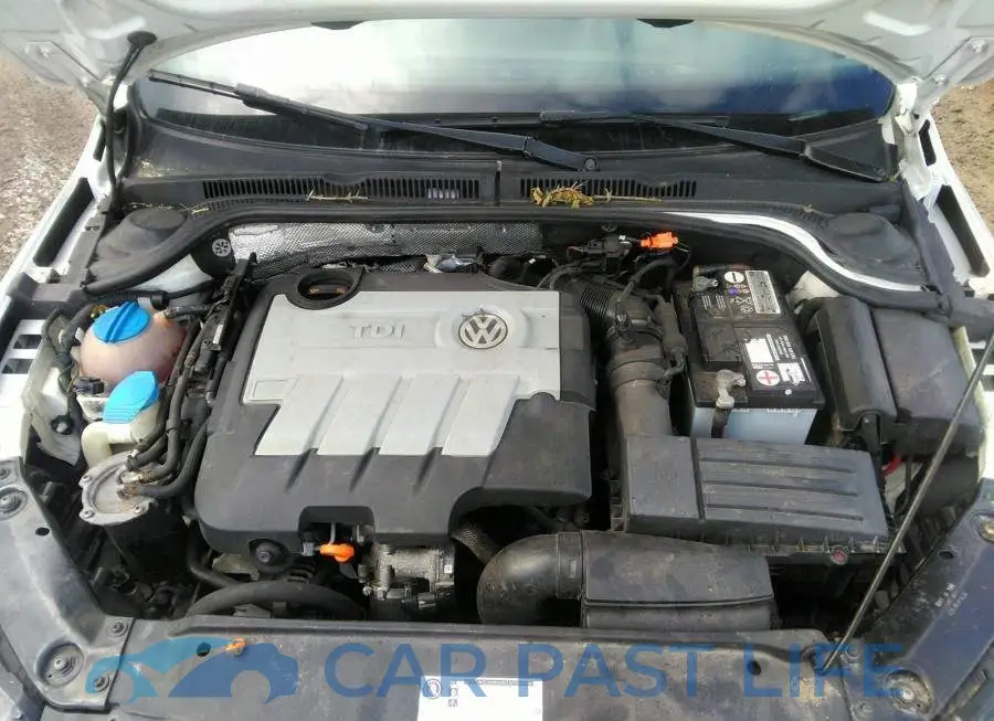 3VW3L7AJ6CM376477# 10