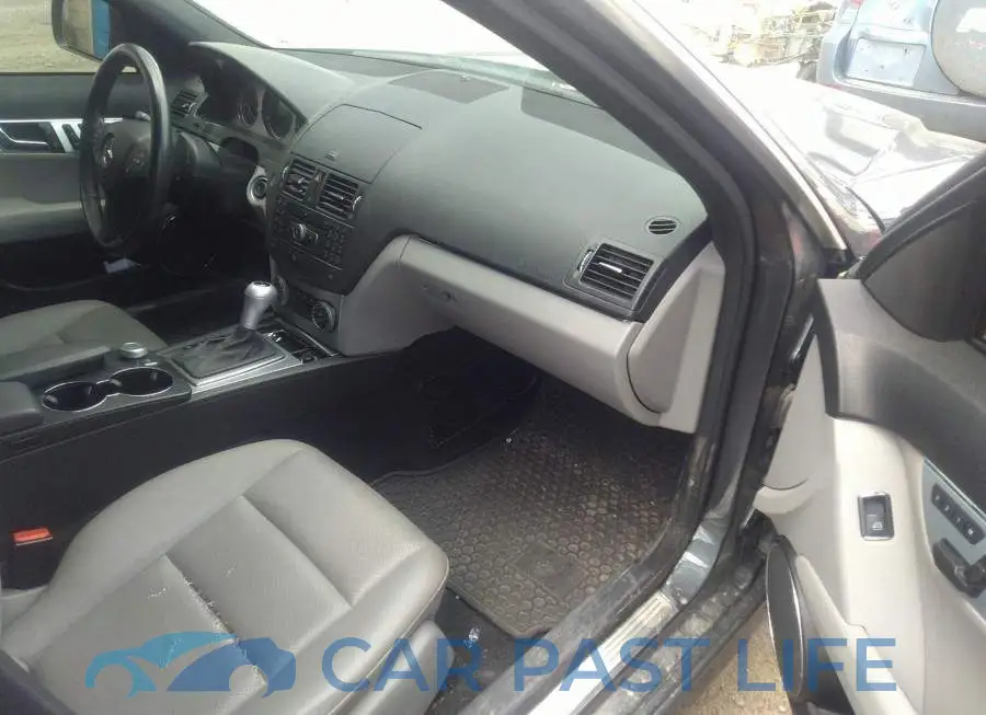 WDDGF87X48F101359# 5