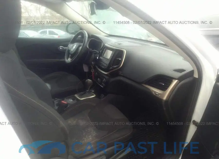 1C4PJMCB2FW697516# 5