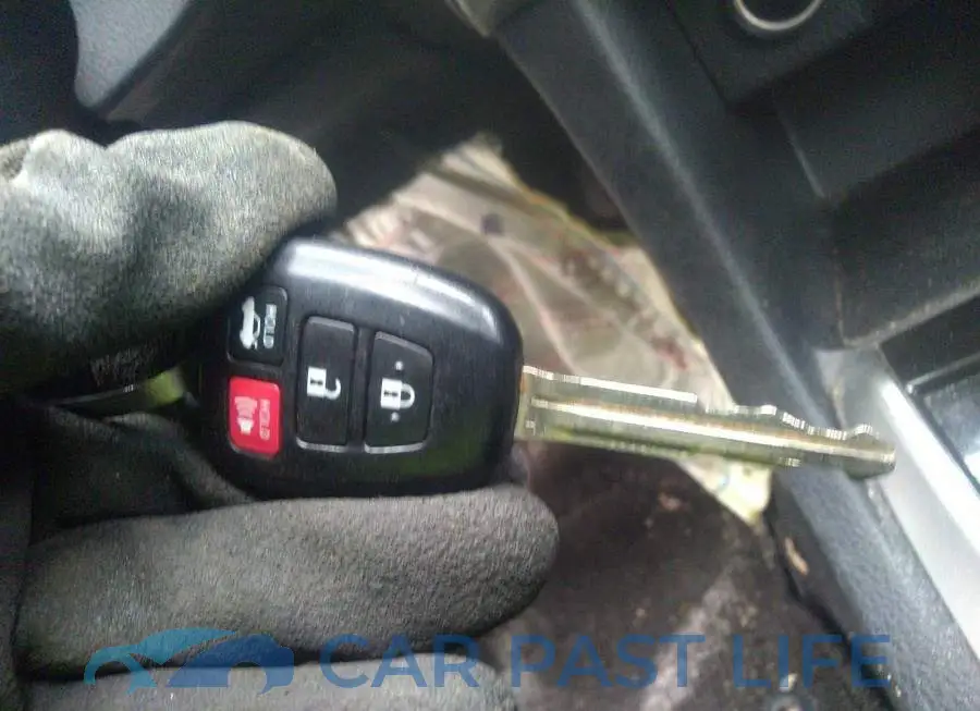 2T1BURHE1JC979617# 11