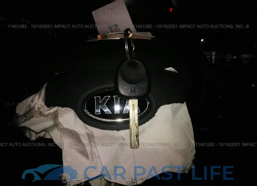 KNADM5A35G6593645# 11