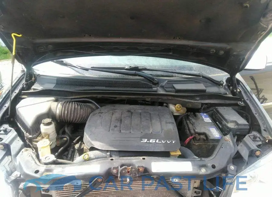 2C4RDGDG4CR105582# 10