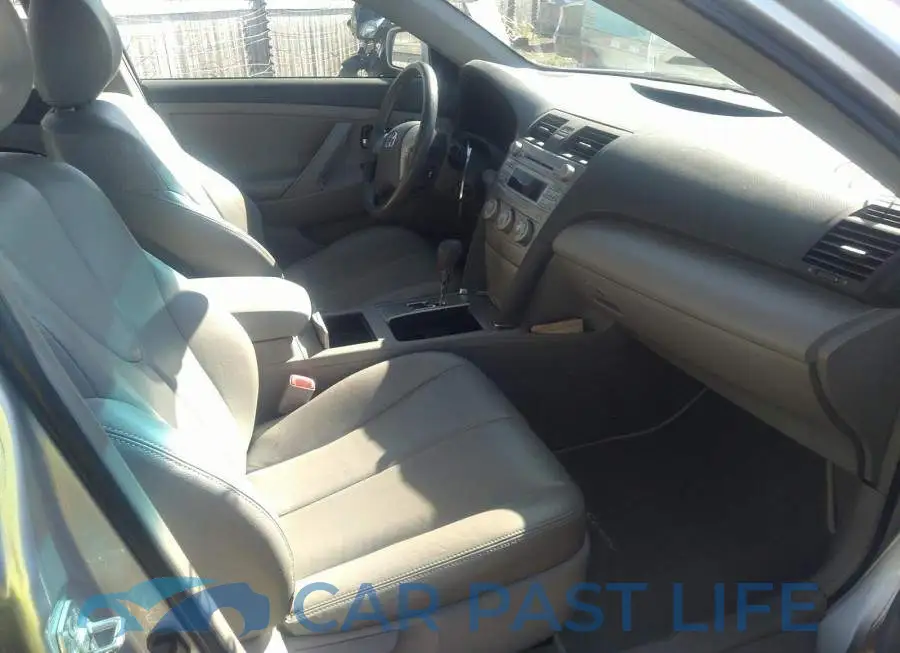 4T1BK3EK8BU122739# 5