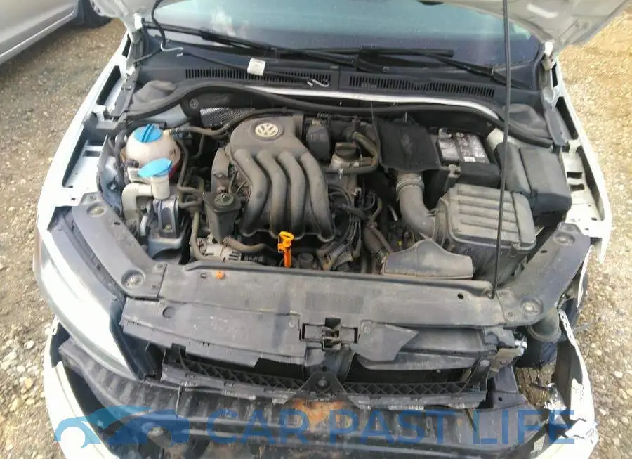 3VW2K7AJ6BM375990# 10
