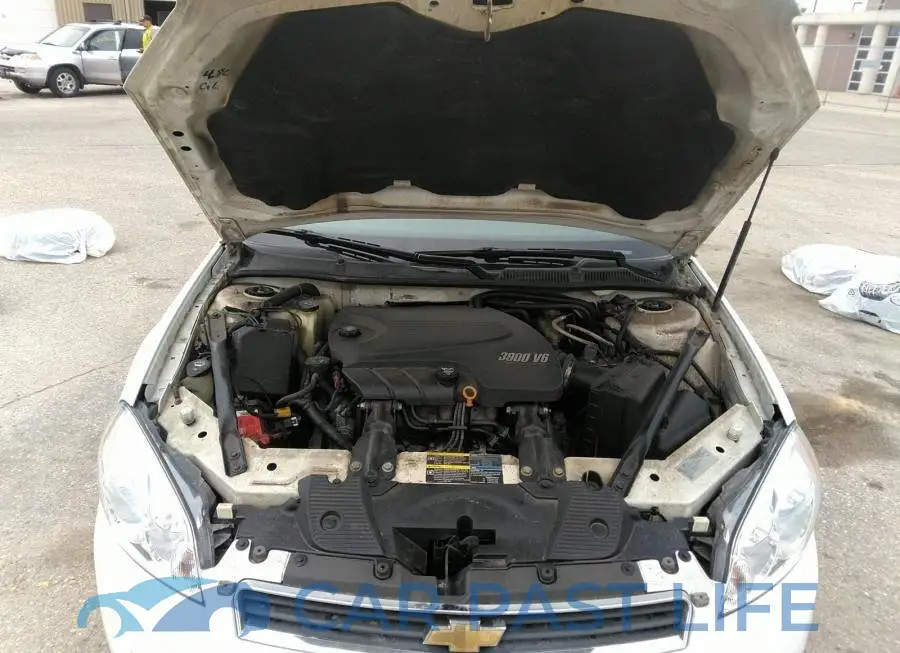 2G1WD5EM8A1212926# 10
