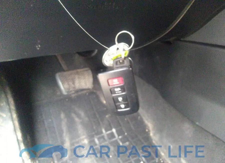 2T1BURHE4HC907918# 11