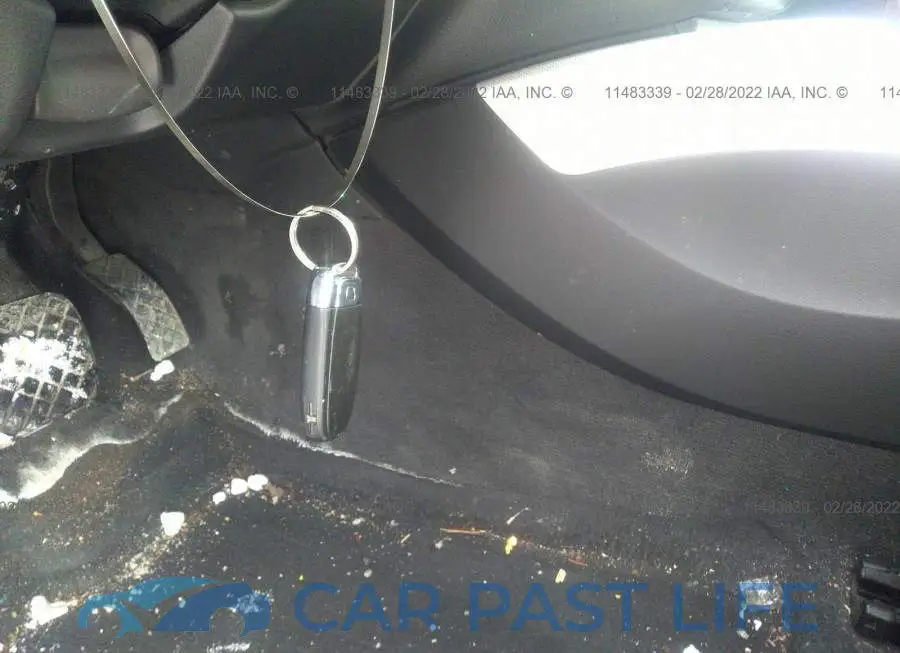 WA1L2AFP1GA086595# 11