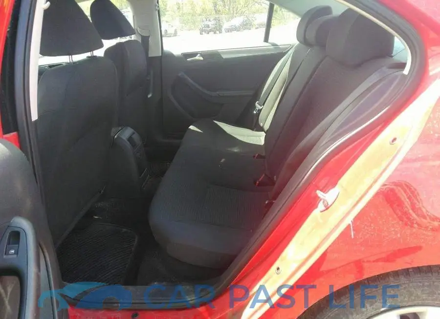 3VW2B7AJ1HM204671# 8