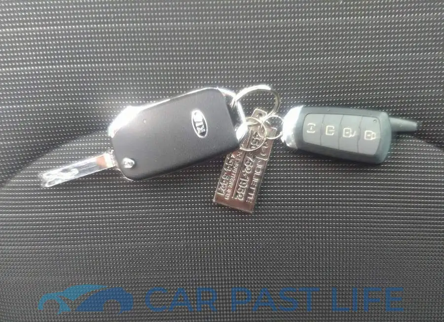3KPF24AD7ME395210# 11