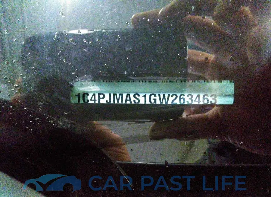 1C4PJMAS1GW263463# 9