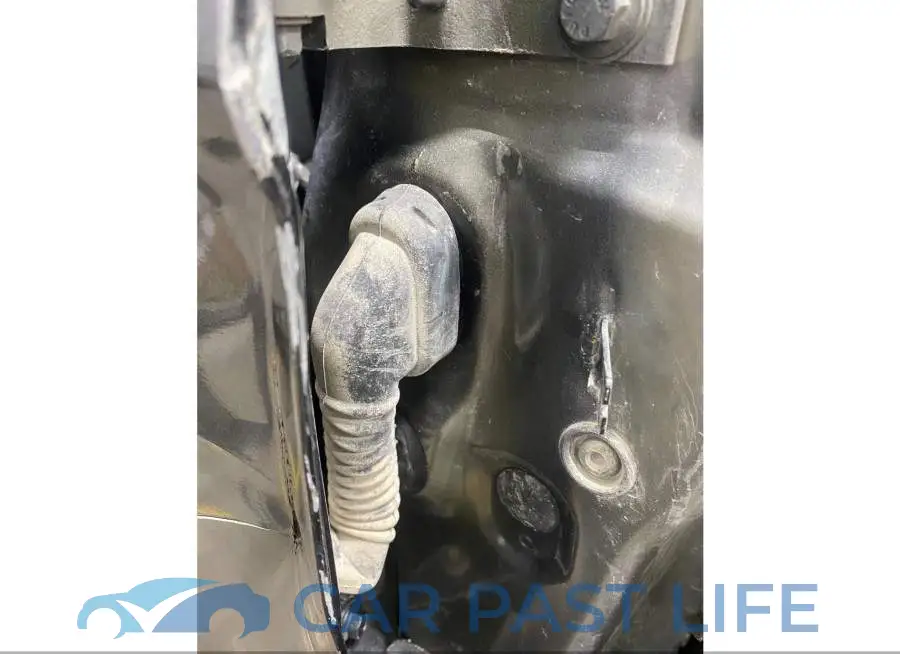 1FADP3F23FL371299# 8