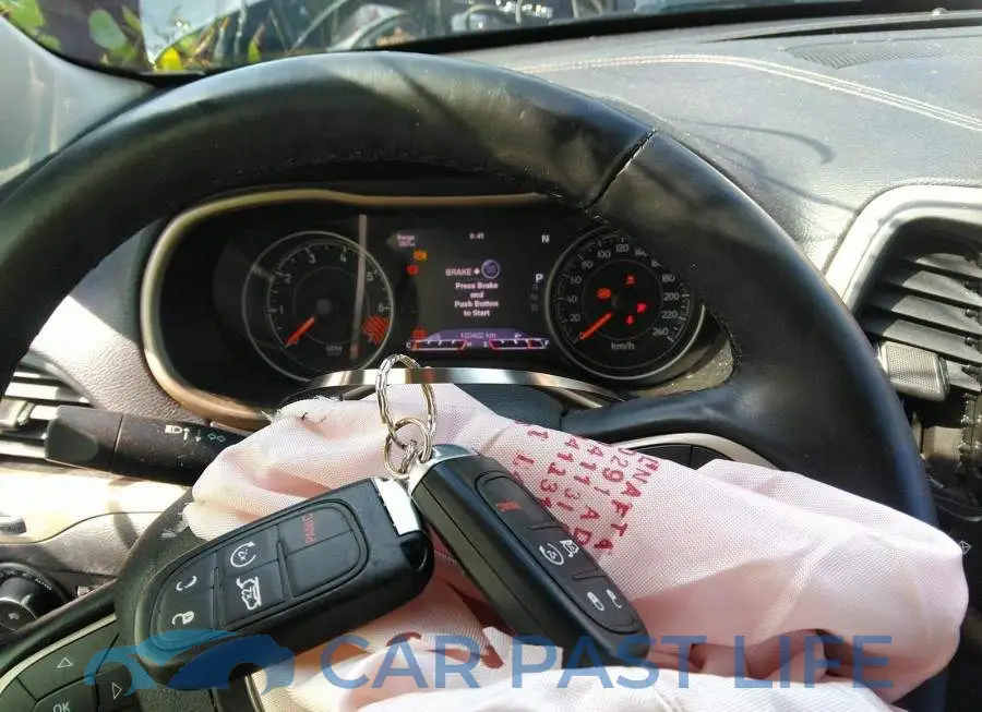 1C4PJMDBXFW612789# 11