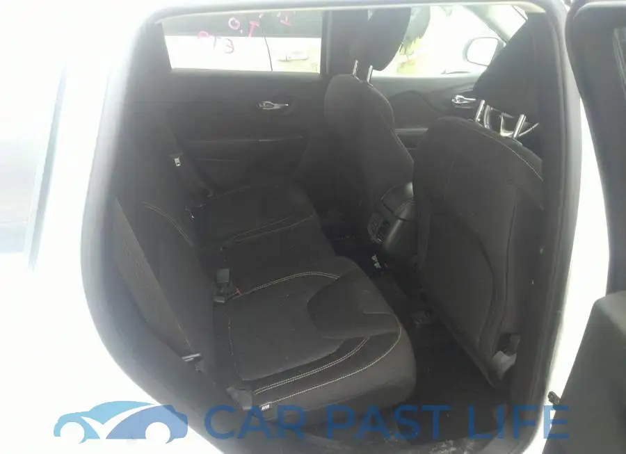 1C4PJMCSXFW624152# 8