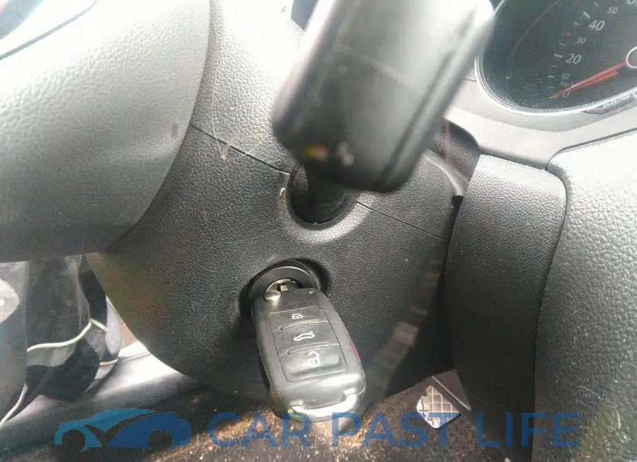 3VW1K7AJ4FM202292# 11