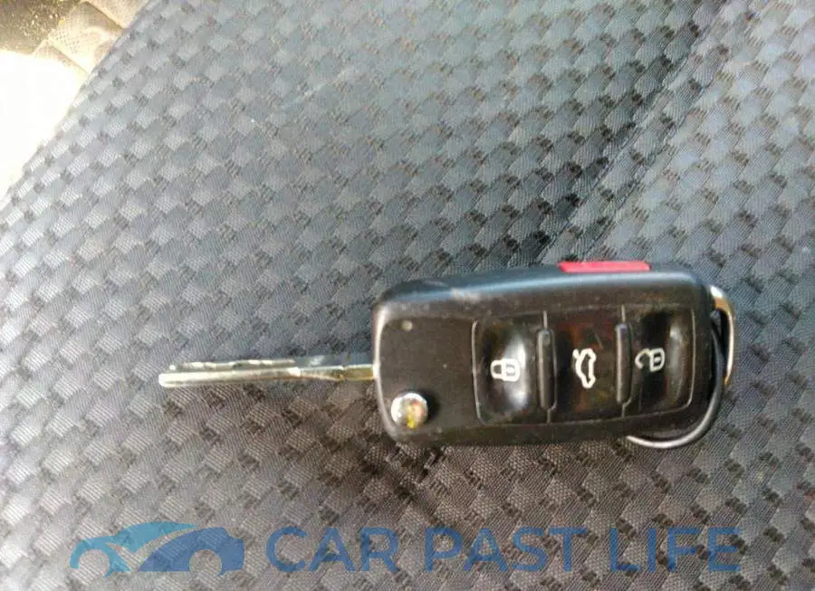 3VW2K7AJXCM453351# 11