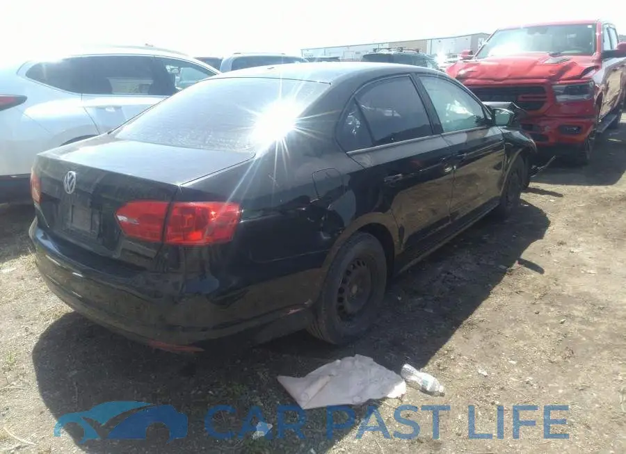 3VW1K7AJ2DM268174# 4