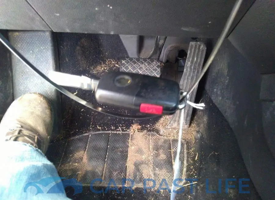 3VW2K7AJ2DM375729# 11