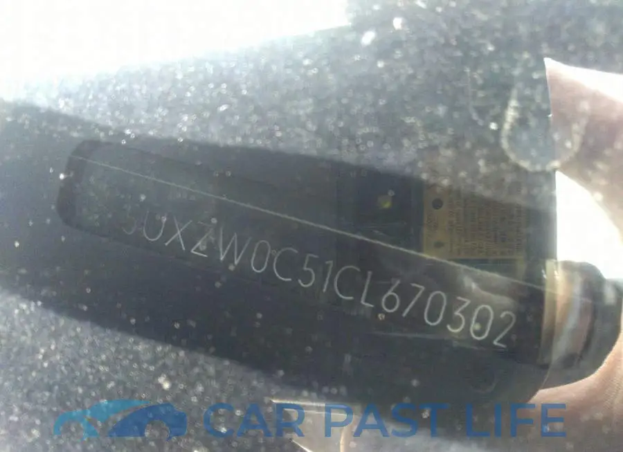 5UXZW0C51CL670302# 9