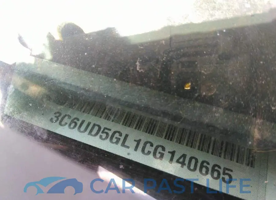 3C6UD5GL1CG140665# 9