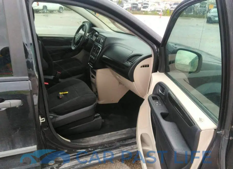 2C4RDGBG9CR141948# 5