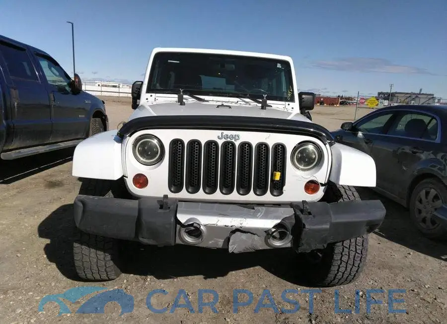 1C4BJWEG9CL271995# 6