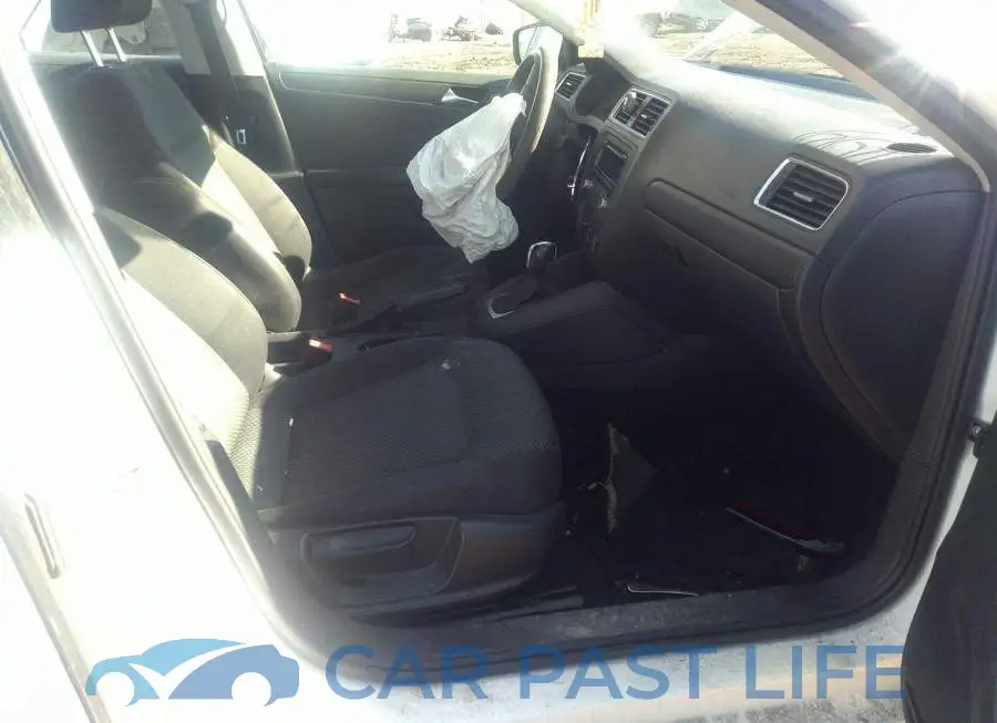 3VW2K7AJ6CM387865# 5