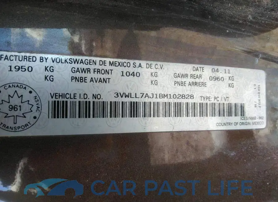 3VWLL7AJ1BM102828# 9