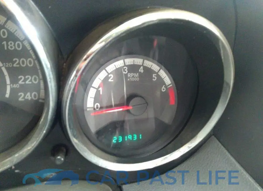 1B3CB4HA1AD528038# 7