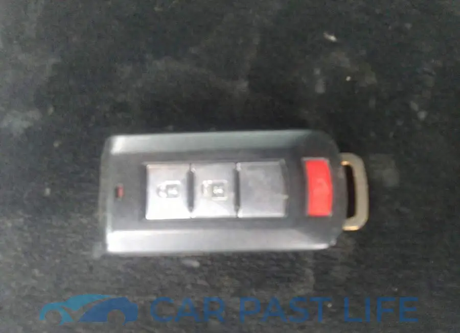 JA4JT3AX6CU608170# 11